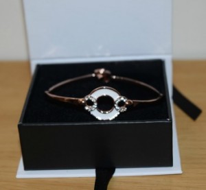 Cate & Chloe VIP Box Bracelet Review Cate & Chloe VIP Box Bracelet Review