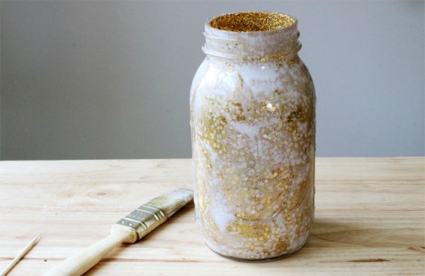 DIY-Glittery-Mason-Jar-7