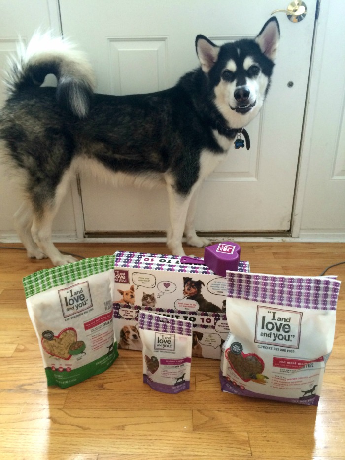 Looking for high quality dog food made from real protein & quality ingredients See what we think of I and Love and You Dog Food here! #MyILYPet