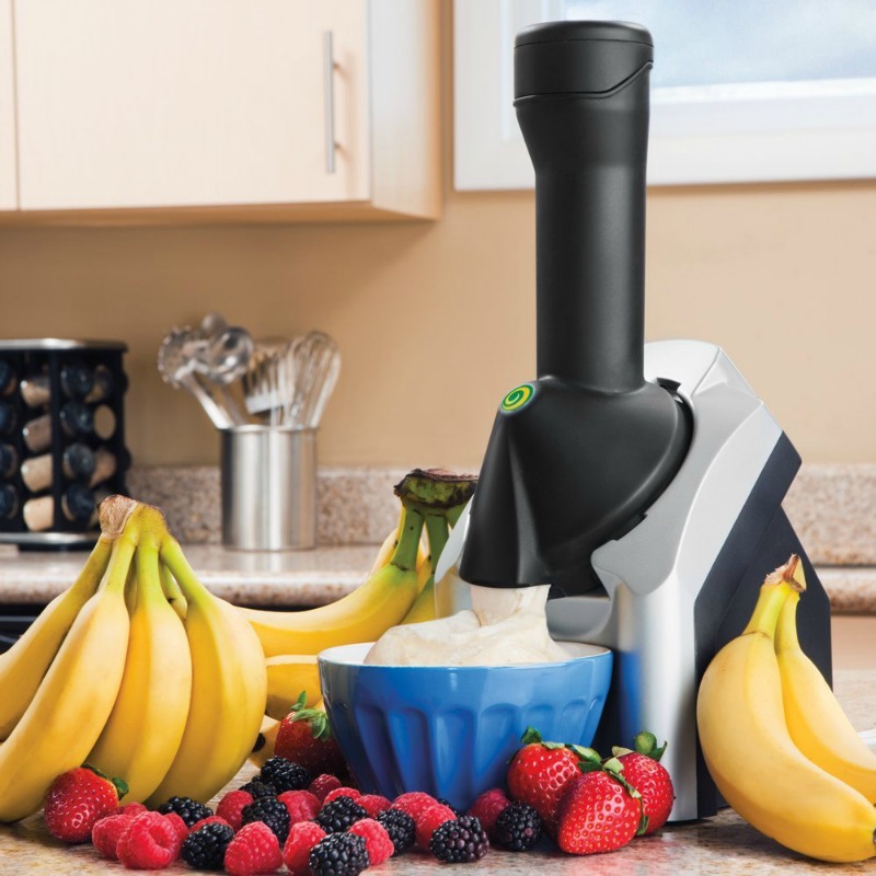 Do you enjoy ice cream but not the calories that come with it? See how we made dessert healthy again with the Yonanas Classic Machine here!