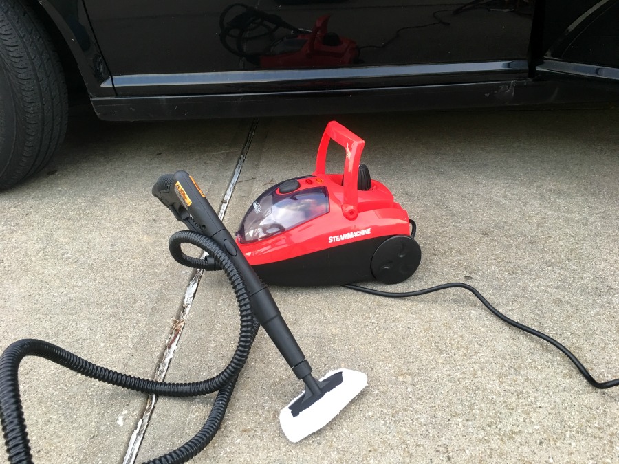 Looking for a way to clean your car without using expensive & toxic chemicals? See what we think of the AutoRight SteamMachine here! 