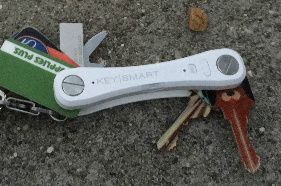 Are you someone who is constantly losing your keys or phone? Learn how to never lose them again & get organized with the KeySmart Pro with Tile here! 