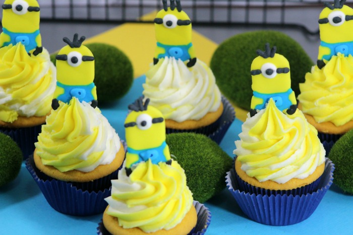 Have someone in your household that loves minions? Check out this adorable Minion Cupcake Recipe, made with homemade banana cupcakes here!