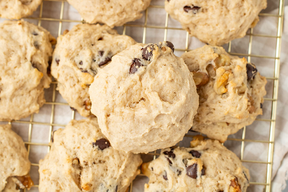 picture of fresh banana bread cookies