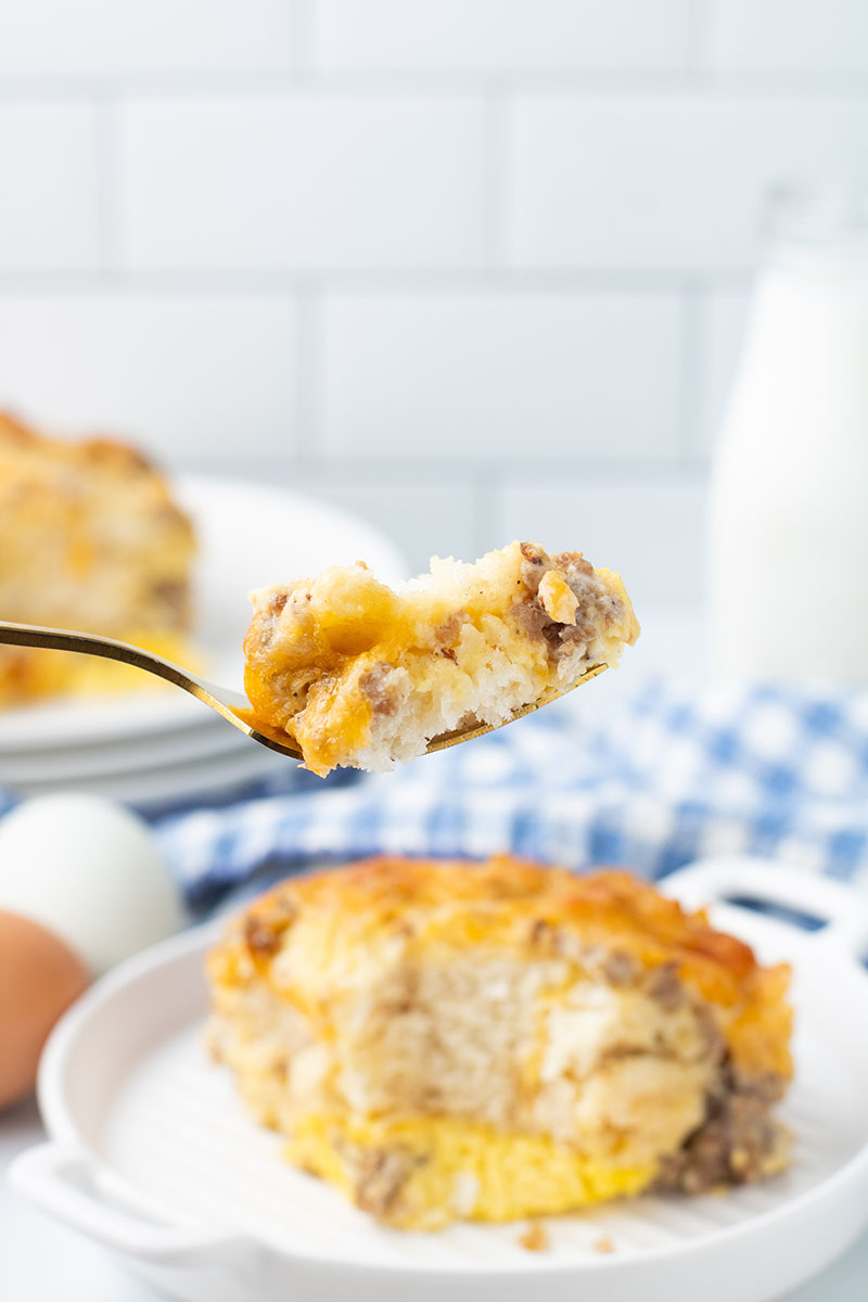 picture of a Easy Biscuits and Gravy Casserole
